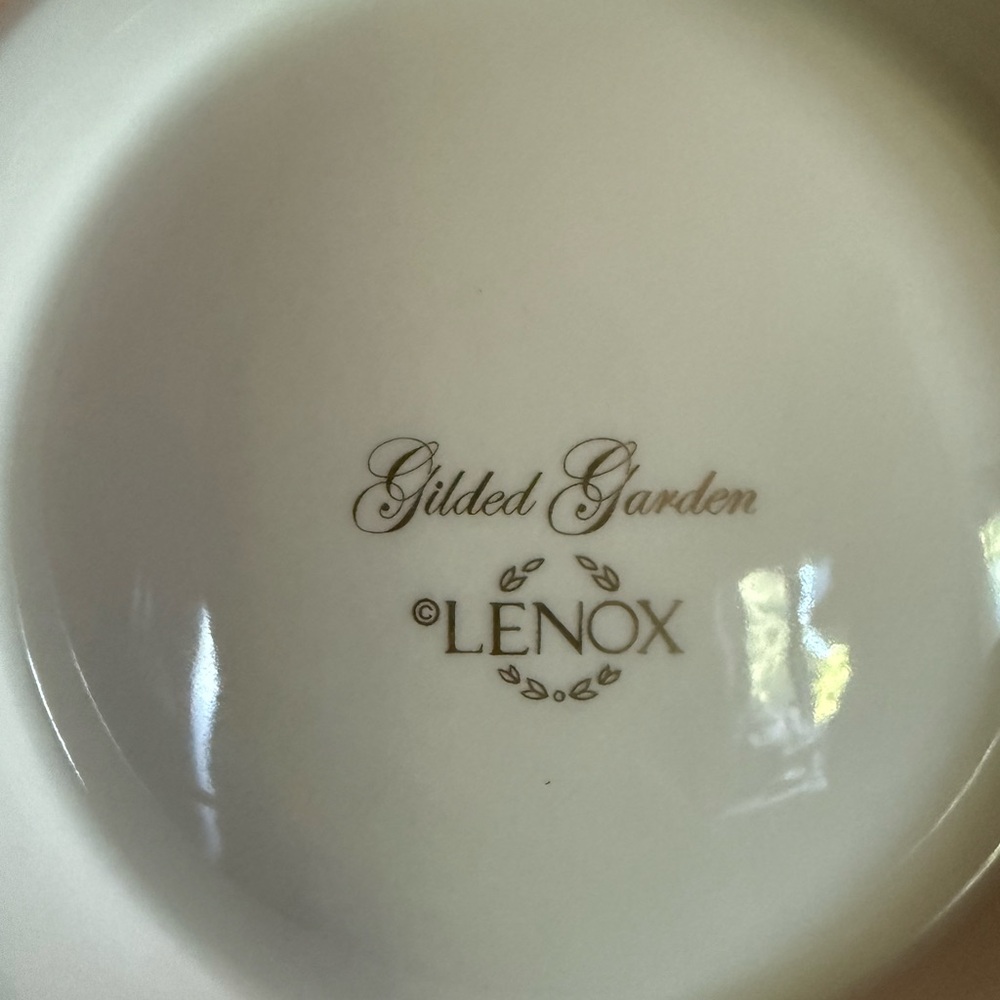 LENOX. Enamel floral print Gilded garden bowl by: Lenox. Like new - Picture 3 of 8